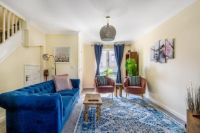 Beautiful 3BR With Private Parking Near Ipswich